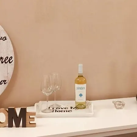 Loco43 Bed & Breakfast 3*