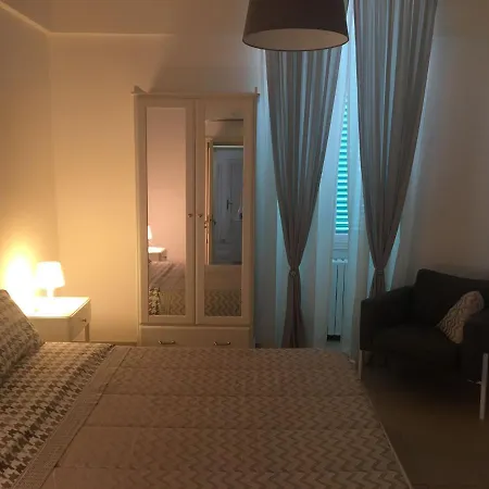 Loco43 Bed & Breakfast 3*