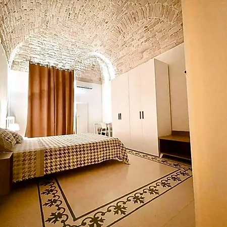 Loco43 Bed & Breakfast 3*